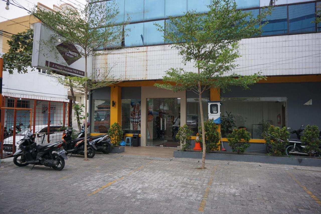 Hotel Pantes Kota Lama Semarang Exterior photo