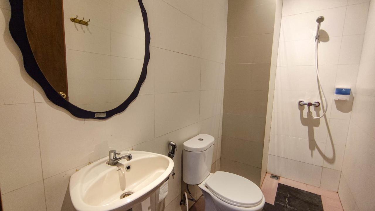 Hotel Pantes Kota Lama Semarang Exterior photo